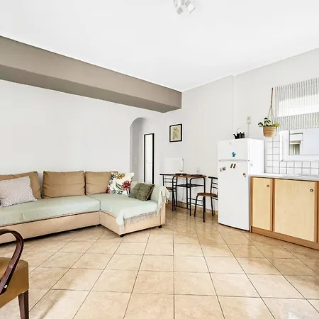 Apartment Bright & Cosy In Athens! Athens