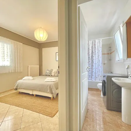 Apartment Bright & Cosy In Athens! *