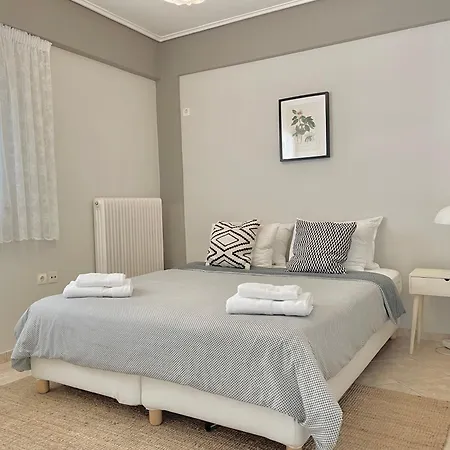 Apartment Bright & Cosy In Athens! Athens